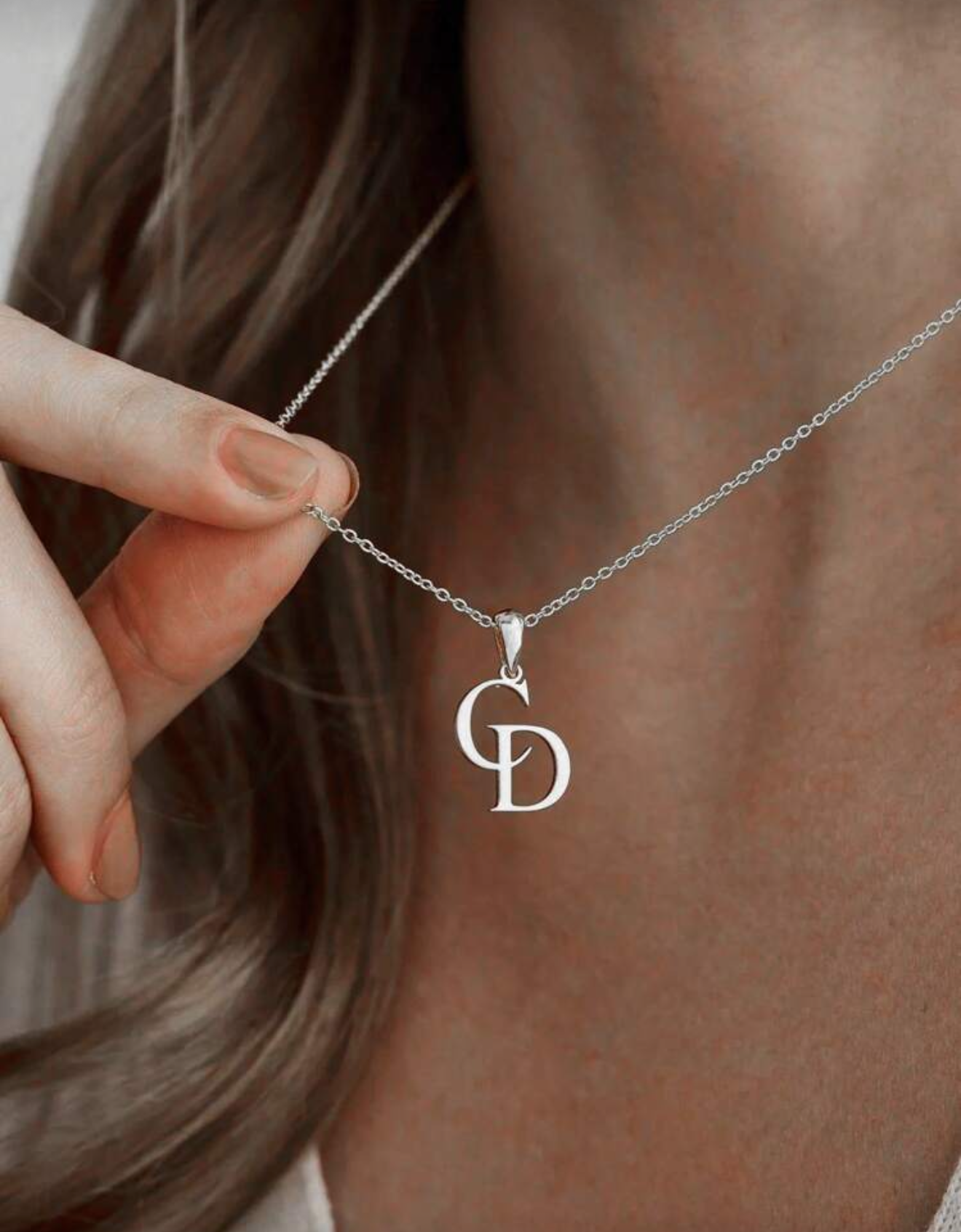 SOPHIE - Gepersonaliseerde Initialen Ketting (Goud & Zilver)
