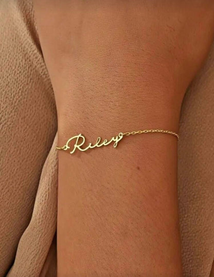 BELLA - Gepersonaliseerde Naam Armband (Goud & Zilver)