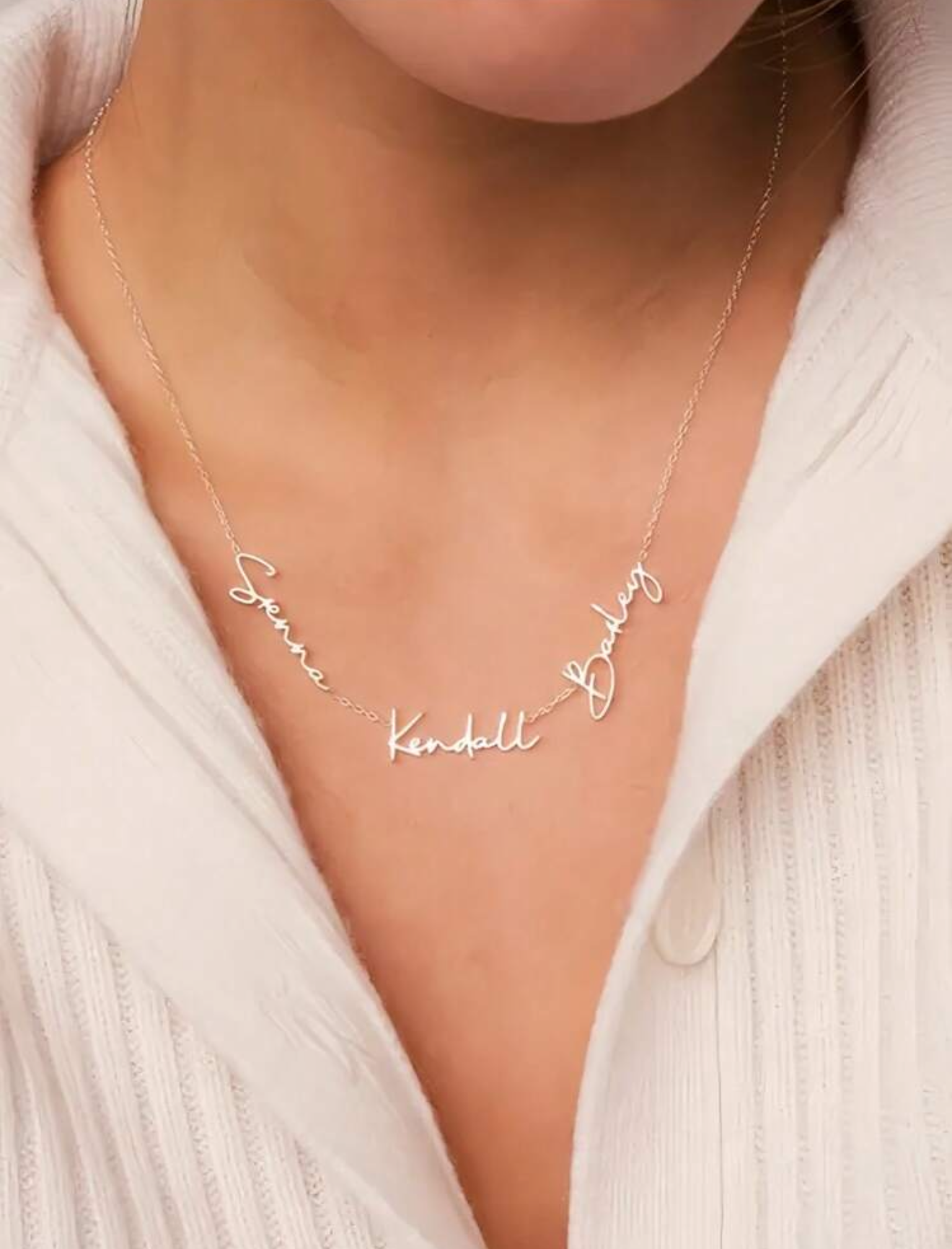 BELLA - Gepersonaliseerde Naam Ketting (Goud & Zilver)